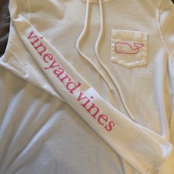 Vineyard vines hooded tee - Picture 1 of 6